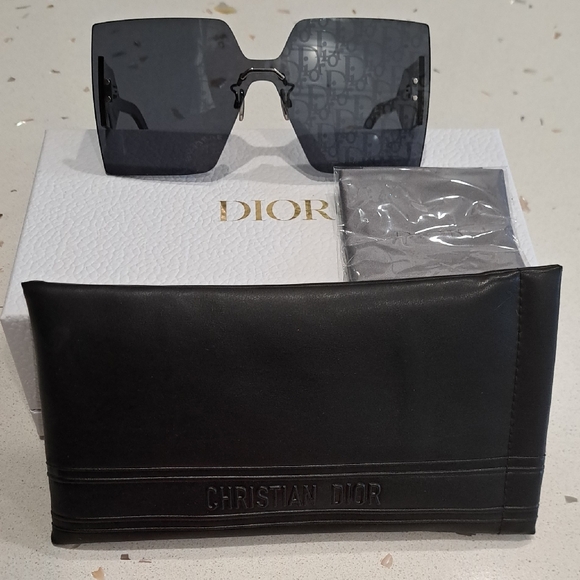 Christian Dior Monogram Sunglasses - Picture 10 of 13